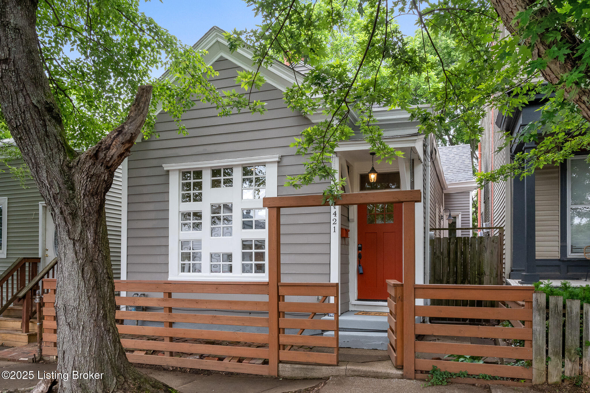 1421 Debarr St, Louisville, Pennsylvania image 1