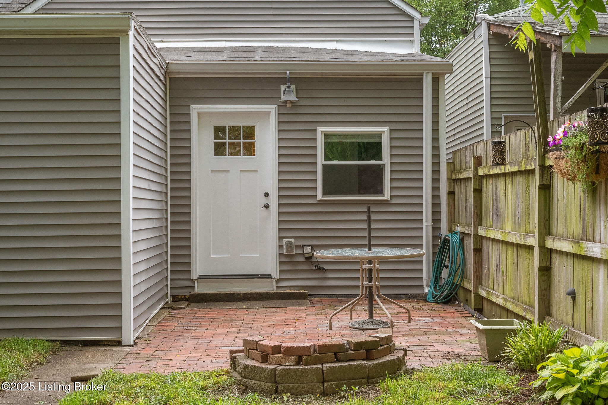 1421 Debarr St, Louisville, Pennsylvania image 28