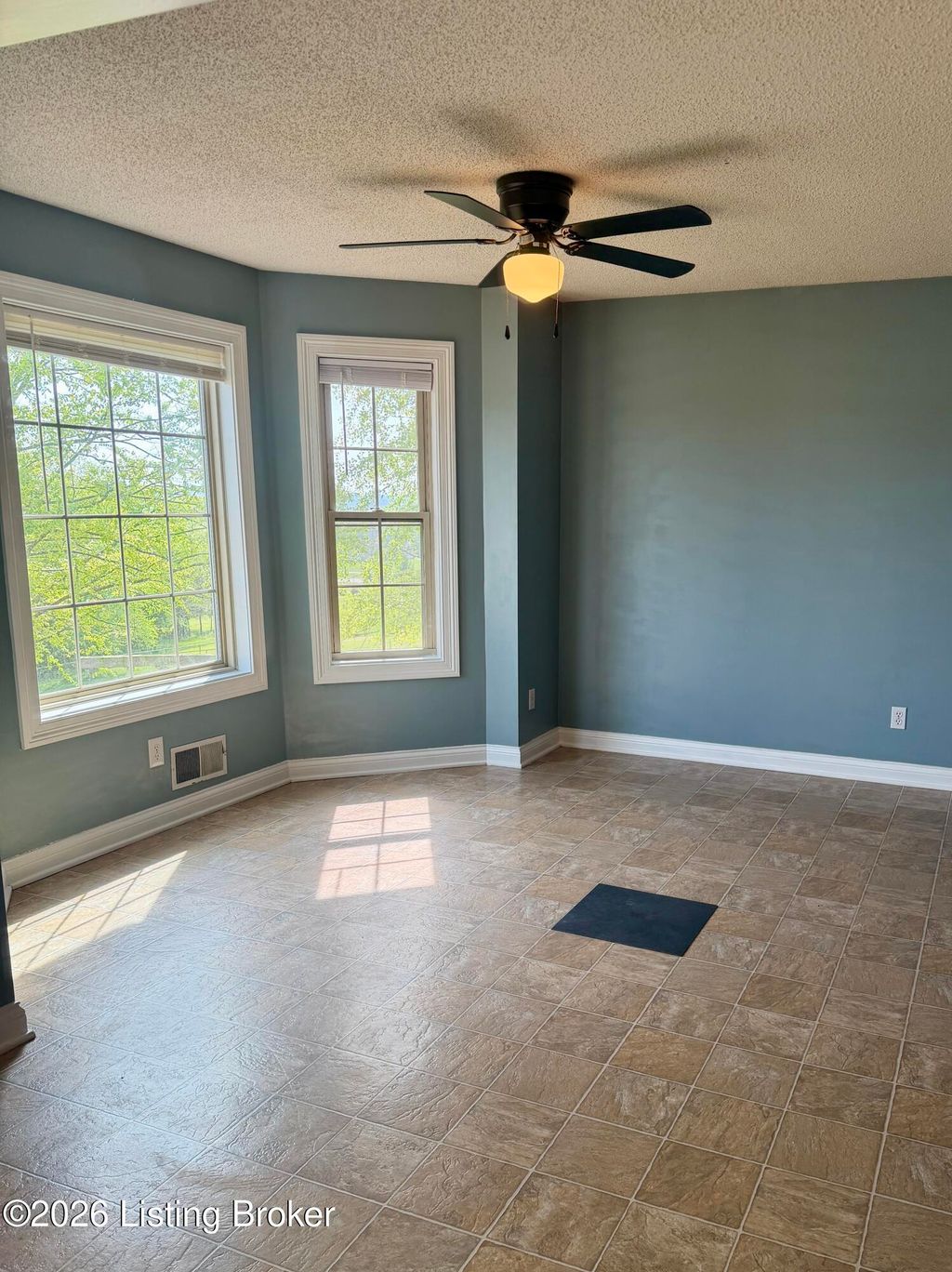 Photo of 116 Lookout Ct, Bardstown, KY 40004 (MLS # 1715575)