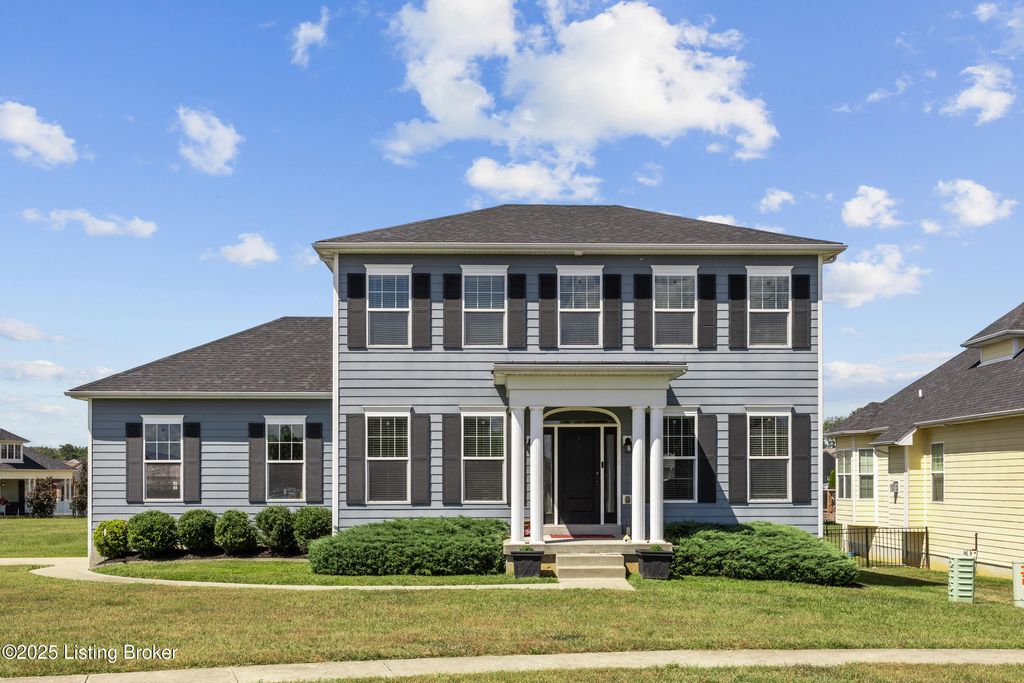 Photo of 141 S River Crest Crst, Mt Washington, KY 40047 (MLS # 1704443)