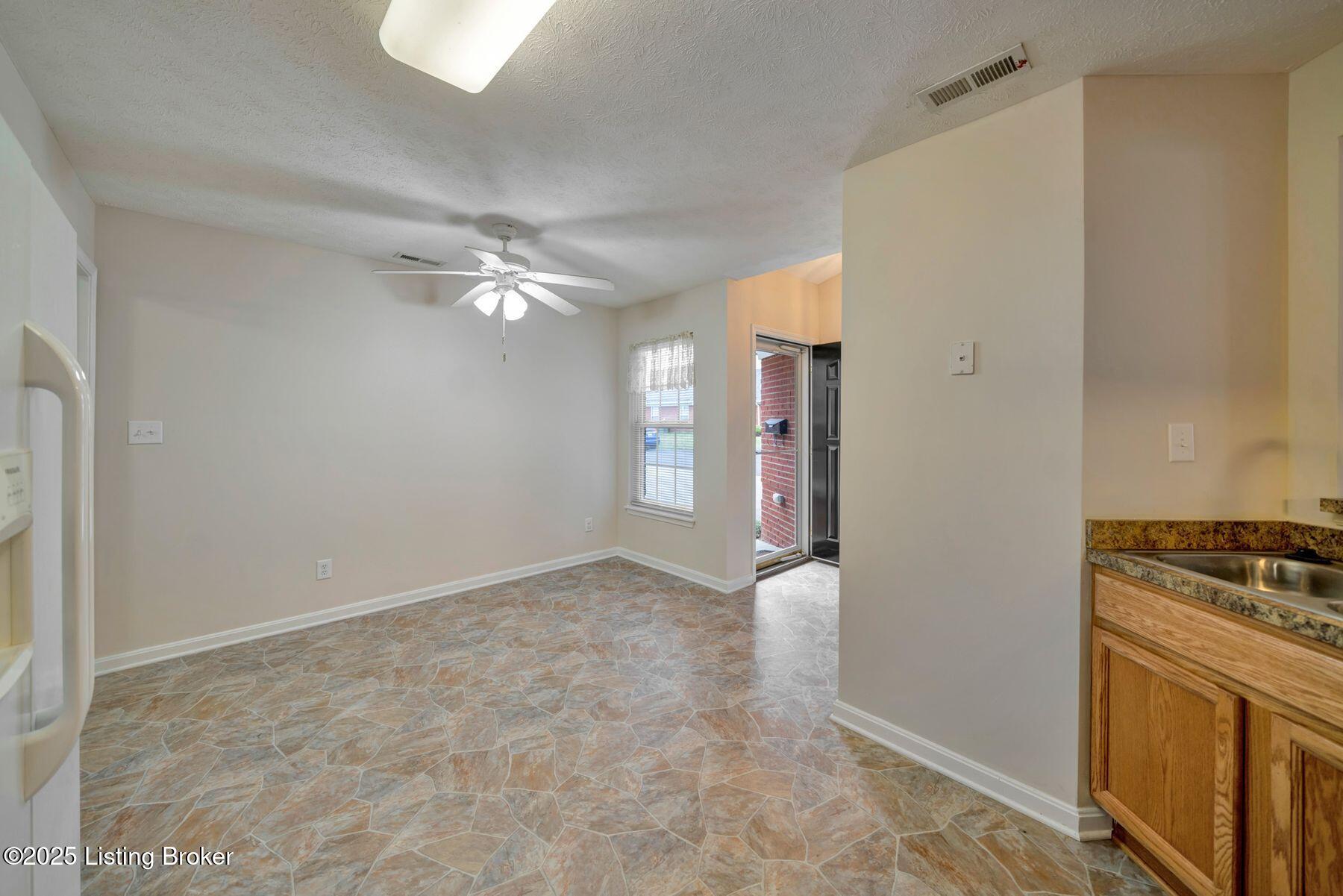 7518 Autumn Pointe Dr, Louisville, Kentucky image 10
