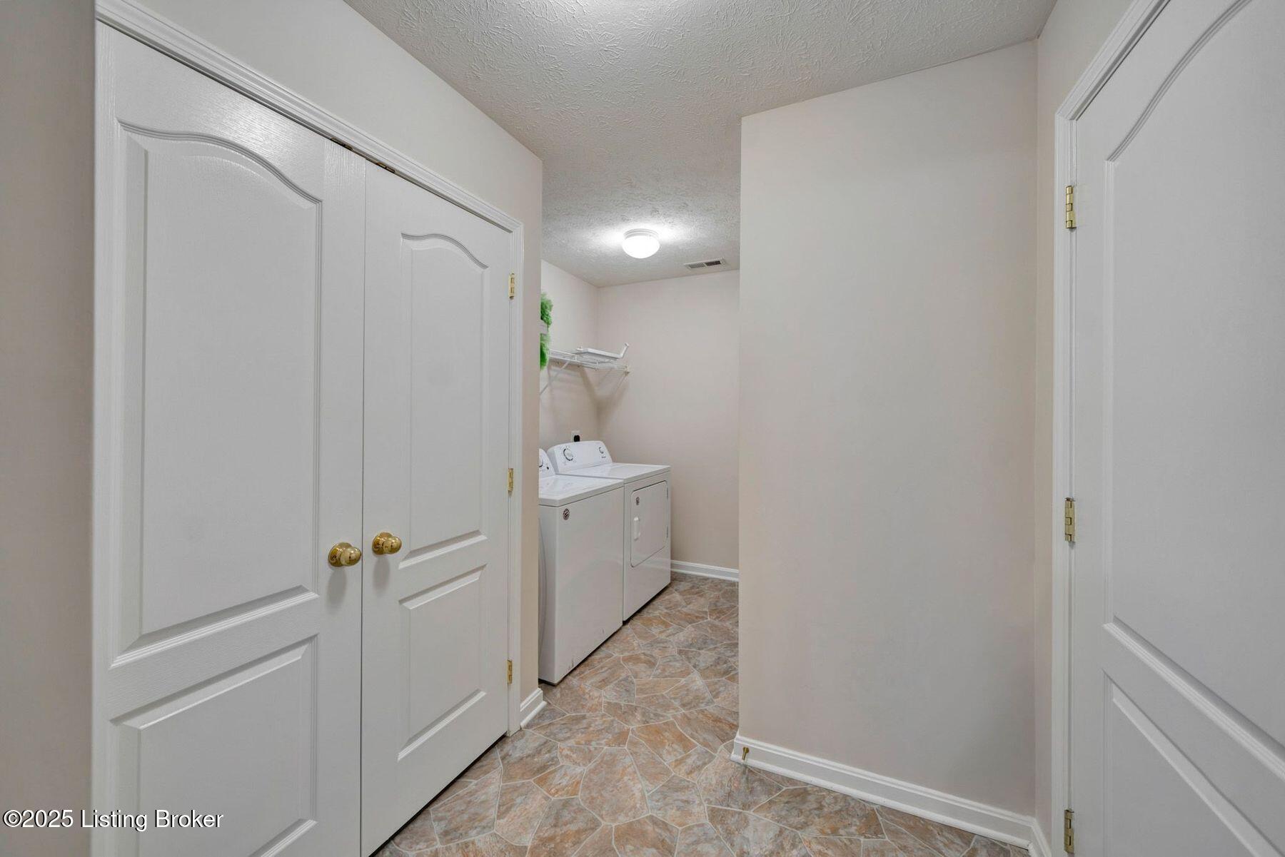 7518 Autumn Pointe Dr, Louisville, Kentucky image 11