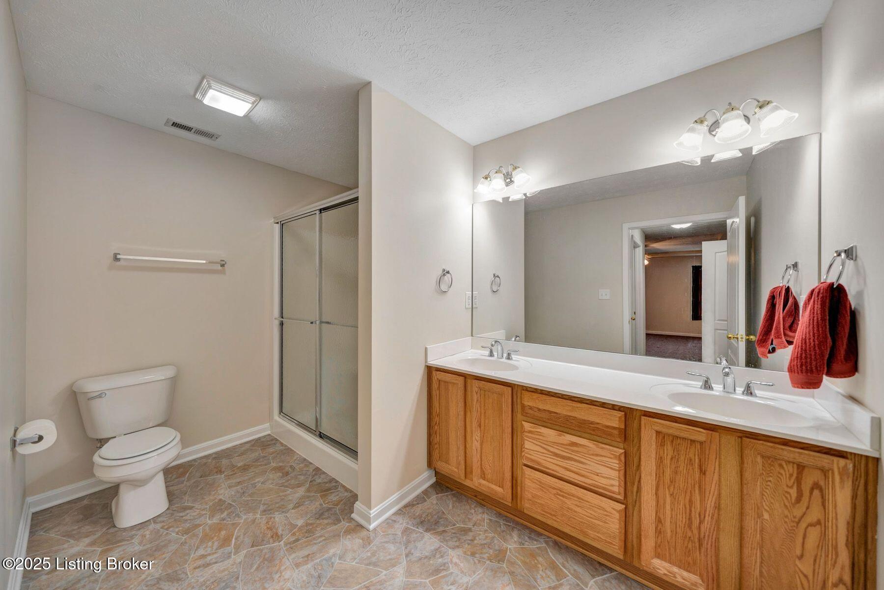 7518 Autumn Pointe Dr, Louisville, Kentucky image 31