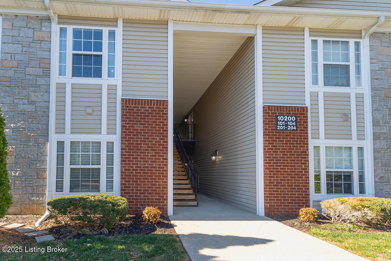 10200 Deer Vista Dr #UNIT 203, Louisville, Kentucky image 2