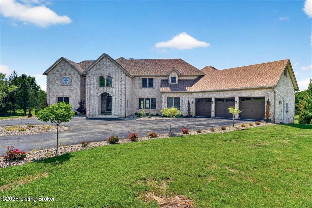 Photo of 451 Todd Dr, Simpsonville, KY 40067 (MLS # 1716373)