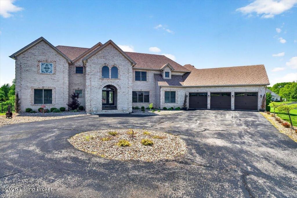 Photo of 451 Todd Dr, Simpsonville, KY 40067 (MLS # 1716373)
