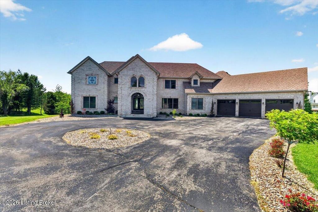 Photo of 451 Todd Dr, Simpsonville, KY 40067 (MLS # 1716373)