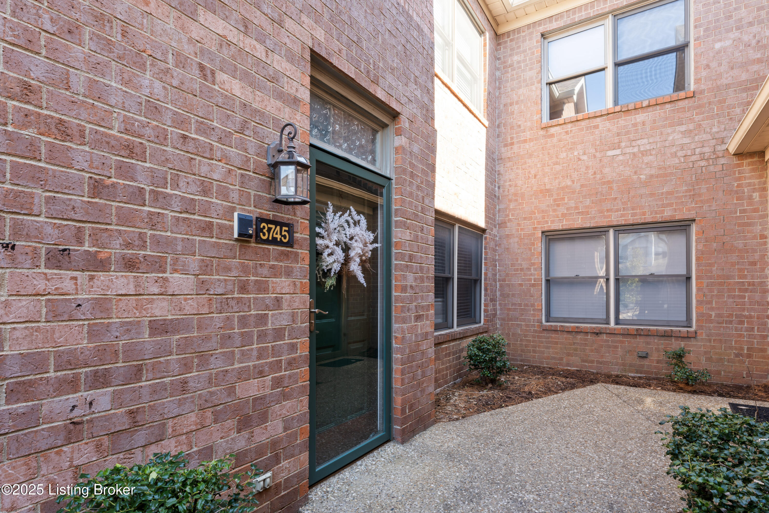 3745 Hurstbourne Ridge Blvd, Louisville, Kentucky image 3