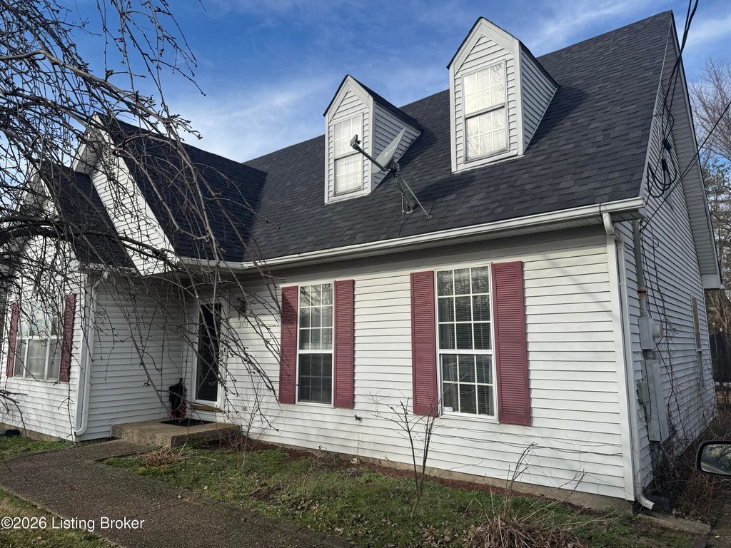 Photo of 5911 Midnight Ln, Louisville, KY 40229 (MLS # 1706983)