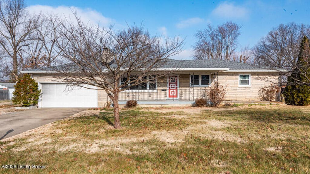 Photo of 4926 Cedar Brook Ct, Louisville, KY 40219 (MLS # 1706674)