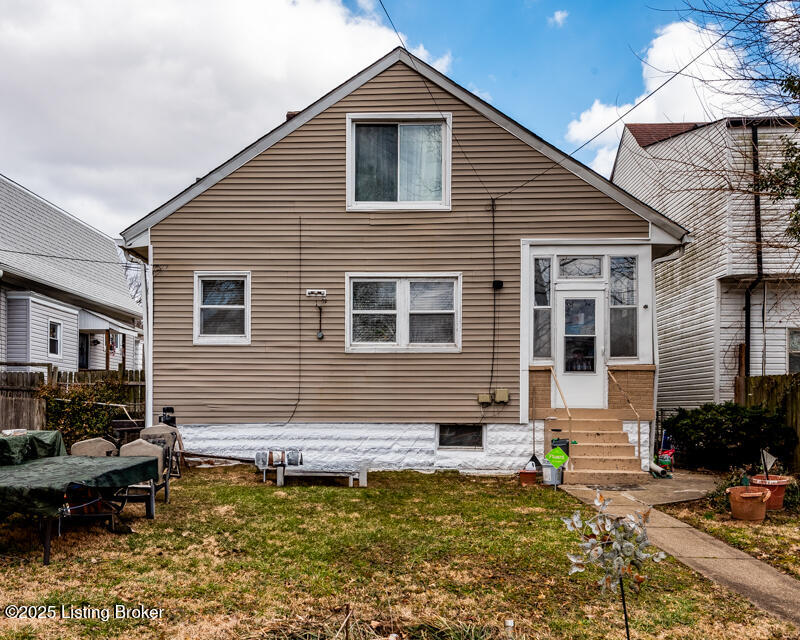 656 S 39th St, Louisville, Pennsylvania image 19