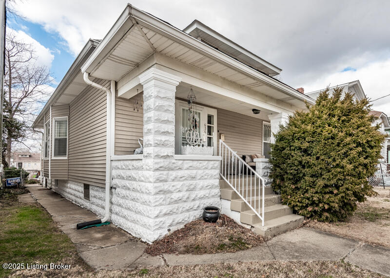 656 S 39th St, Louisville, Pennsylvania image 1