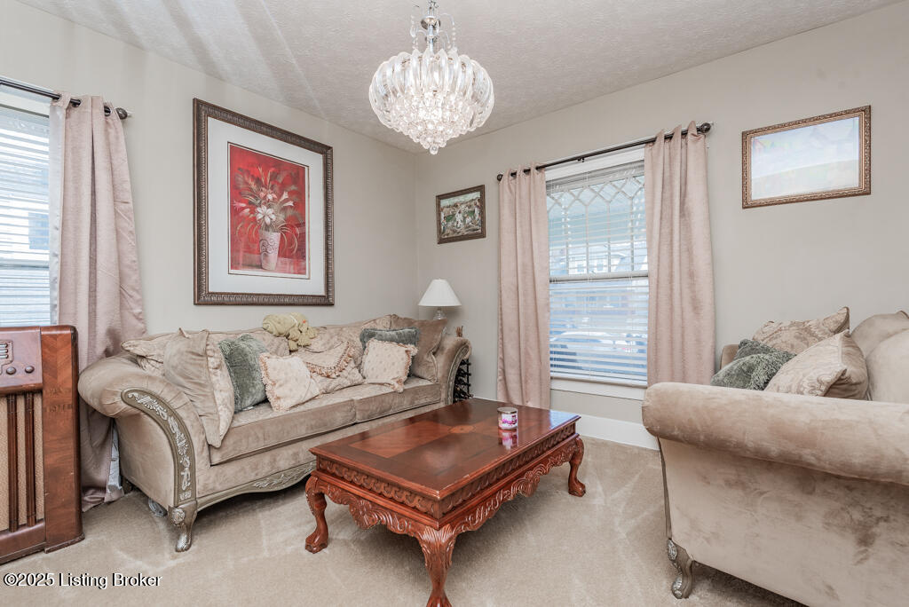 656 S 39th St, Louisville, Pennsylvania image 3