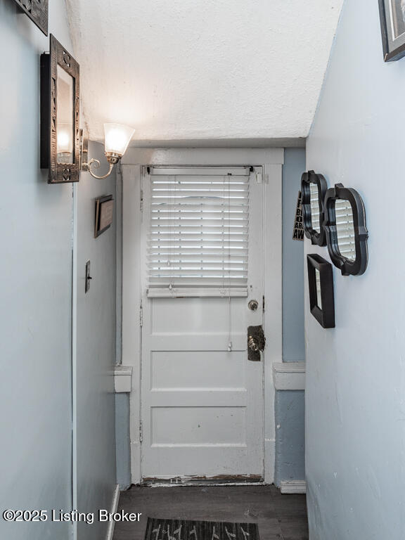 656 S 39th St, Louisville, Pennsylvania image 15