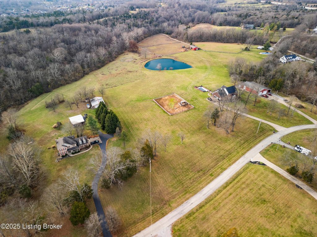 Photo of 1218 Clark Ridge Rd, Fisherville, KY 40023 (MLS # 1704766)