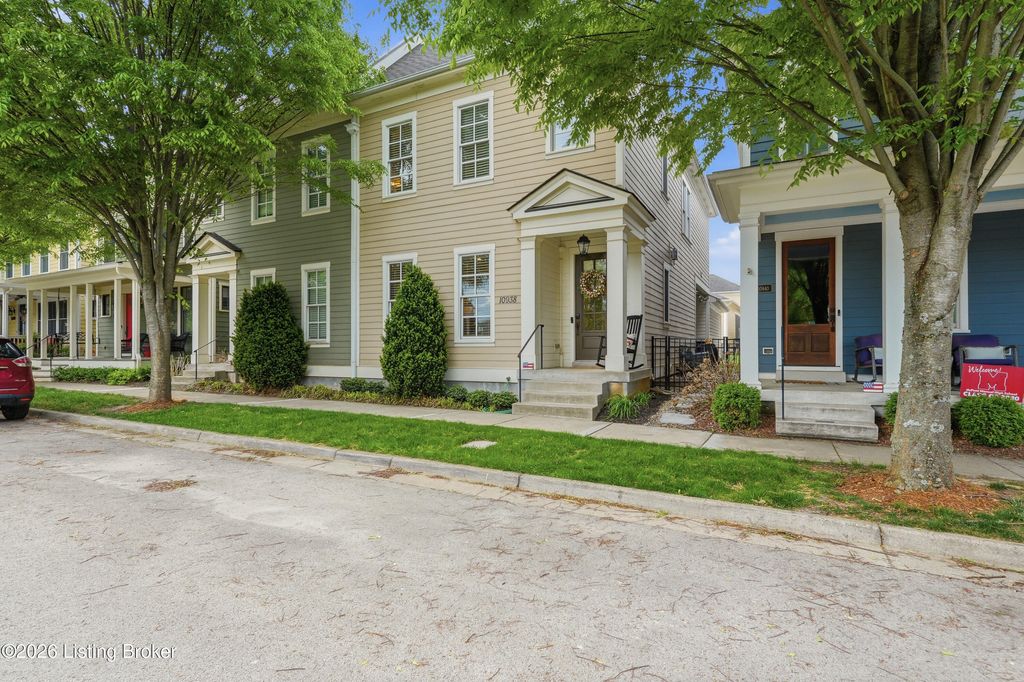 Photo of 10938 Kings Crown Dr, Prospect, KY 40059 (MLS # 1715424)