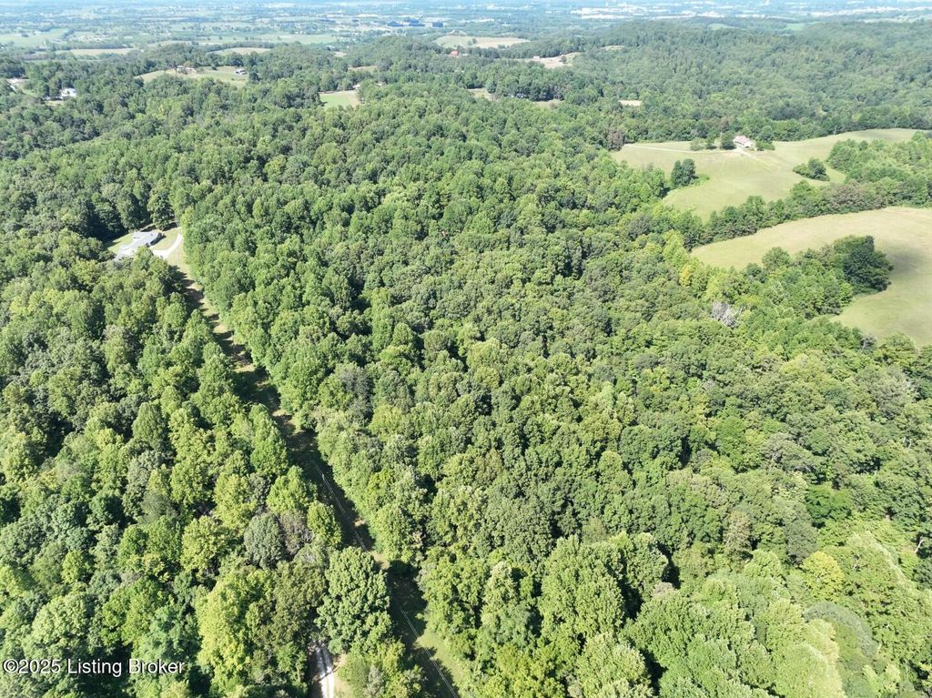 Photo of 300 Preston Guinn Rd, Junction City, KY 40440 (MLS # 1709135)