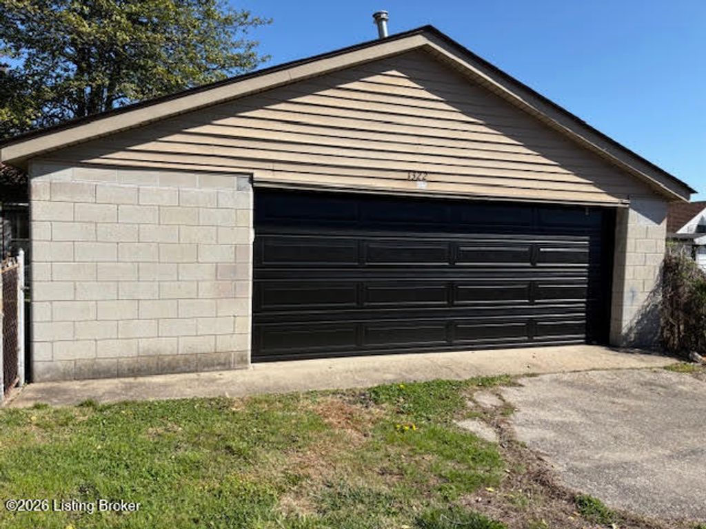 Photo of 1322 Huntoon Ave, Louisville, KY 40215 (MLS # 1713814)
