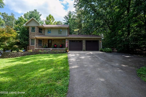 Homes For Sale - 2656 E Doe Valley Pkwy<br/> Brandenburg, KY 40108