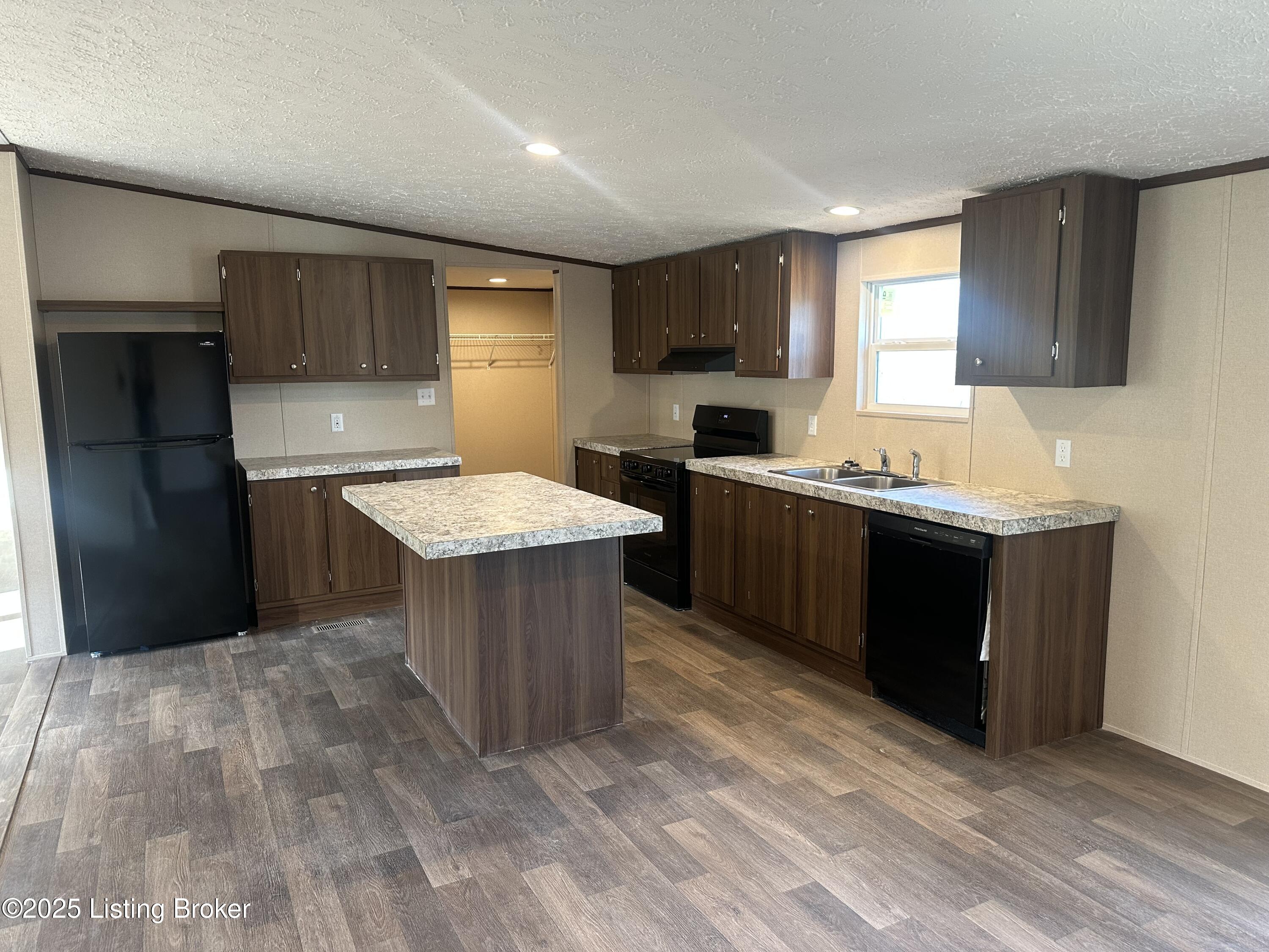 372 Cloverdale Estates Rd, Irvington, Kentucky image 8