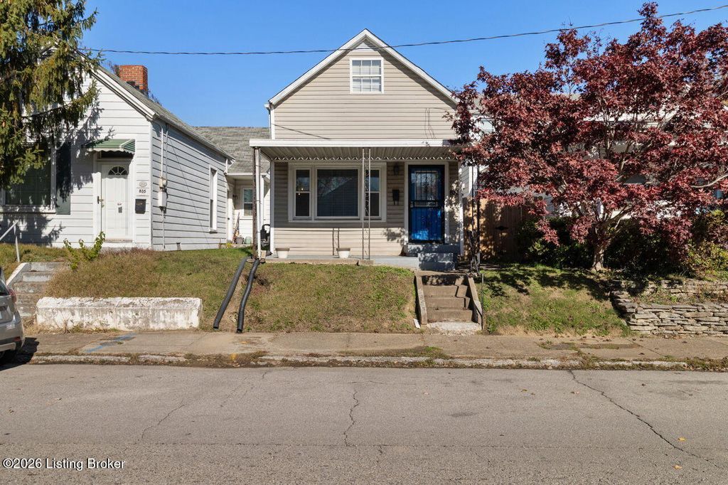 Photo of 837 Mulberry St, Louisville, KY 40217 (MLS # 1709302)