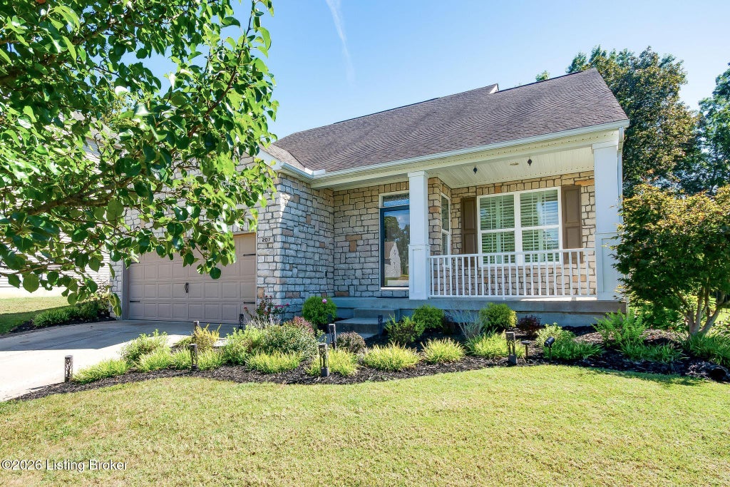 Photo of 207 Brookfield Hills Ct, Louisville, KY 40245 (MLS # 1730364)