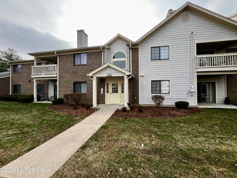 Photo of 3805 Yardley Ct #208, Louisville, KY 40299 (MLS # 1706143)