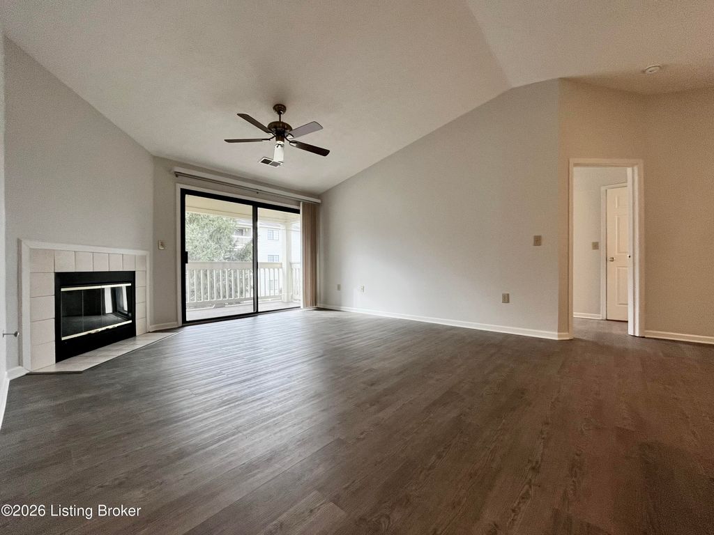 Photo of 3805 Yardley Ct #208, Louisville, KY 40299 (MLS # 1706143)