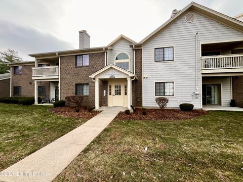 Condo For Sale - 3805 Yardley Ct #208<br/> Louisville, KY 40299