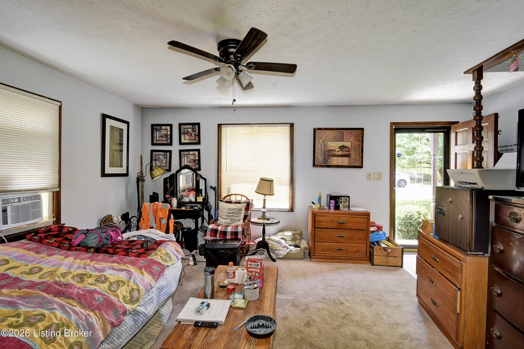 Photo of 1209 Bates Ave, Louisville, KY 40219 (MLS # 1722051)