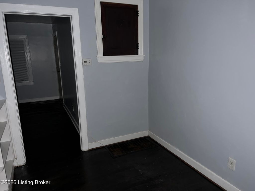 Photo of 4221 S 2nd St, Louisville, KY 40214 (MLS # 1717131)