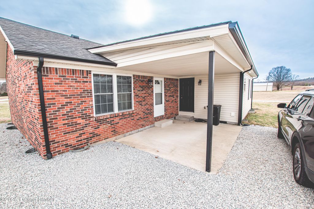 Photo of 460 Stonehouse Rd, Bardstown, KY 40004 (MLS # 1709816)