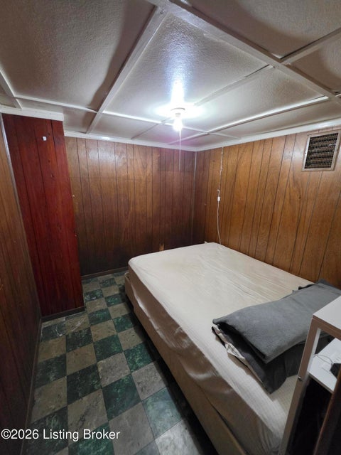 Tiny photo for 1623 S 28th St, Louisville, KY 40211 (MLS # 1729627)