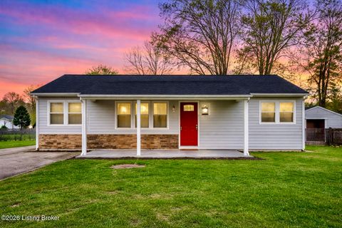 Photo of 7414 Dunkirk Ln, Louisville, KY 40272 (MLS # 1713378)