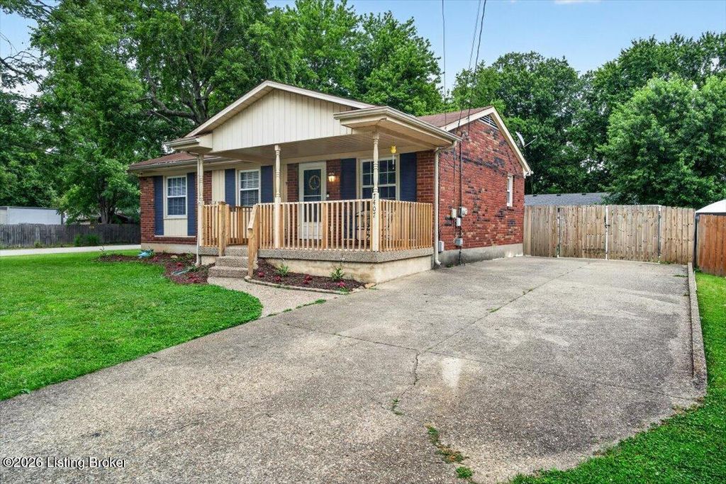 Photo of 7407 Hallmark Dr, Louisville, KY 40258 (MLS # 1720046)