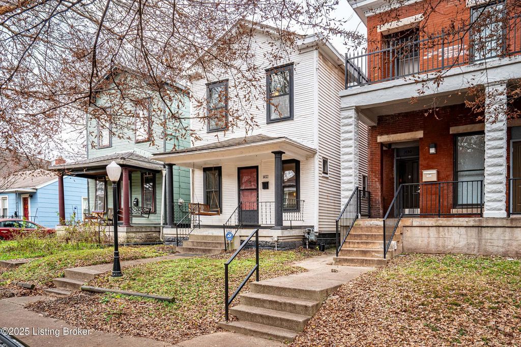 Photo of 1432 S 6th St, Louisville, KY 40208 (MLS # 1704594)