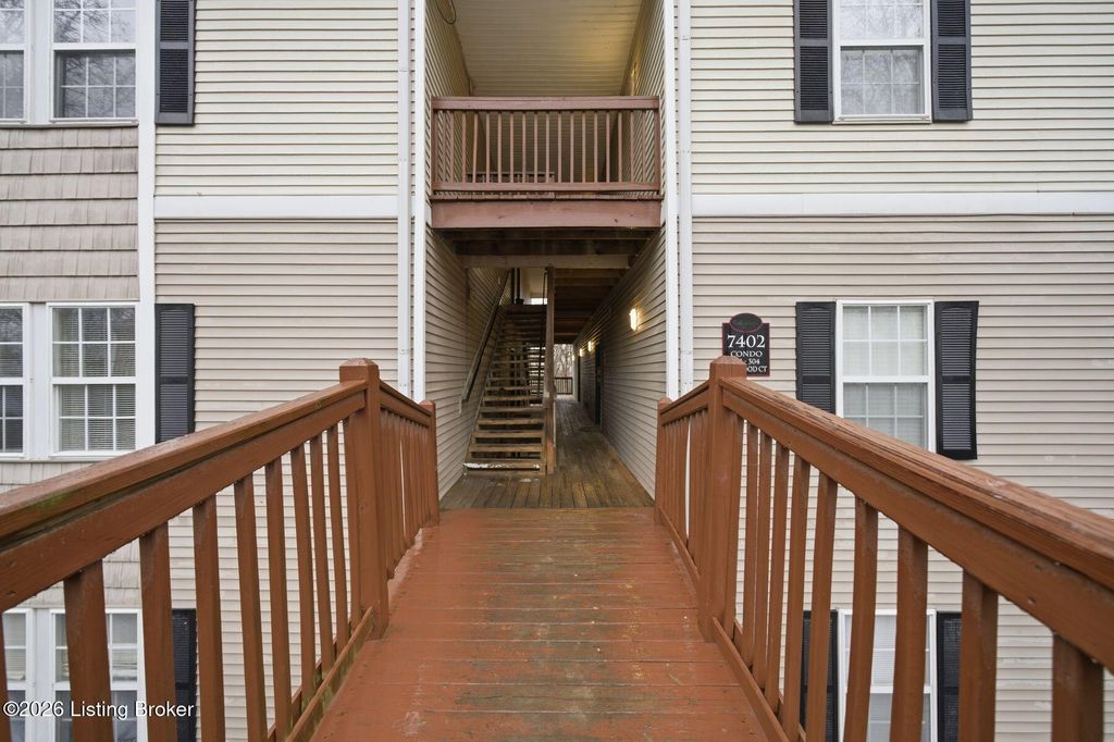 Photo of 7402 Renwood Ct #203, Louisville, KY 40214 (MLS # 1710524)