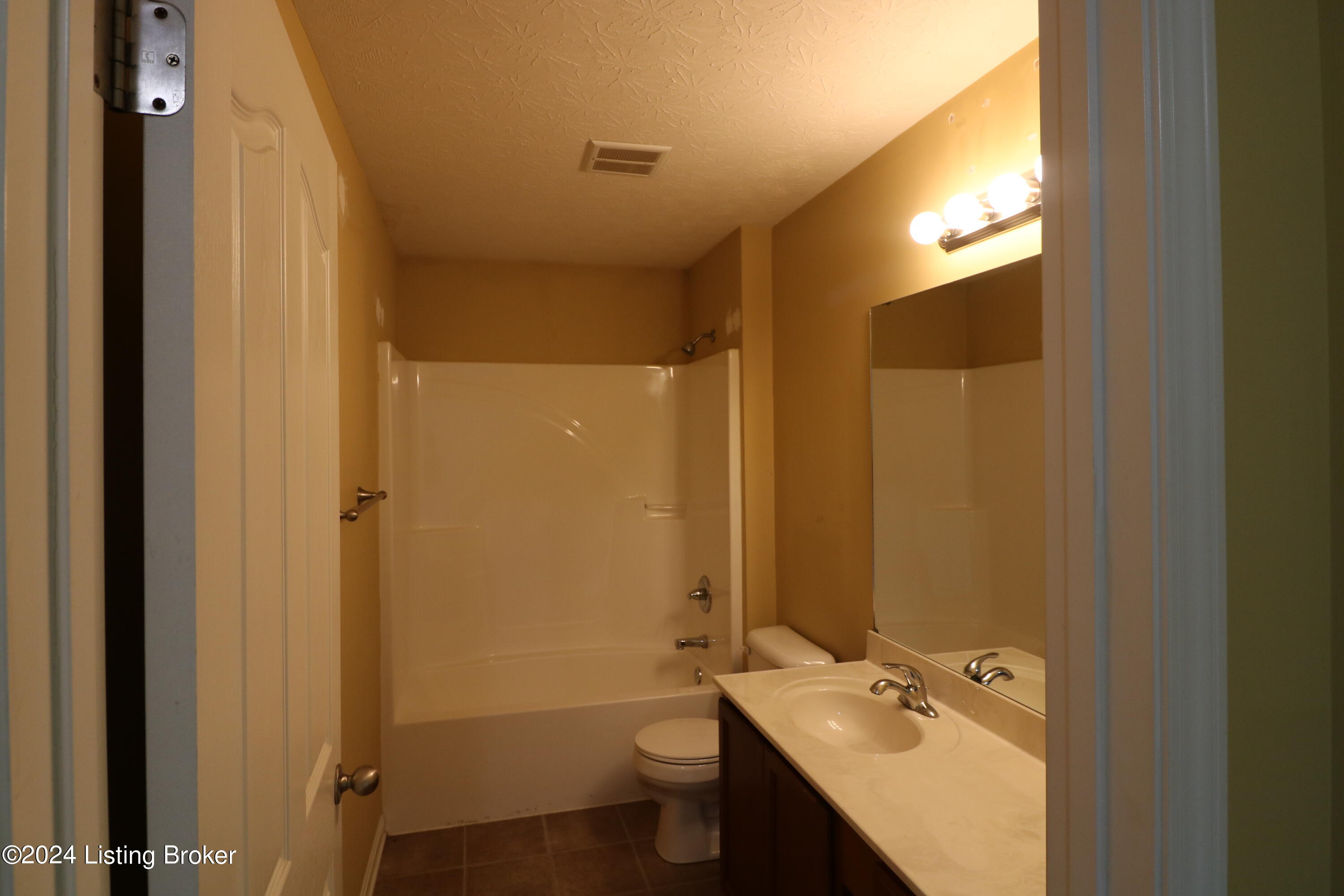 2513 Emma Katherine Ln, Louisville, Kentucky image 6