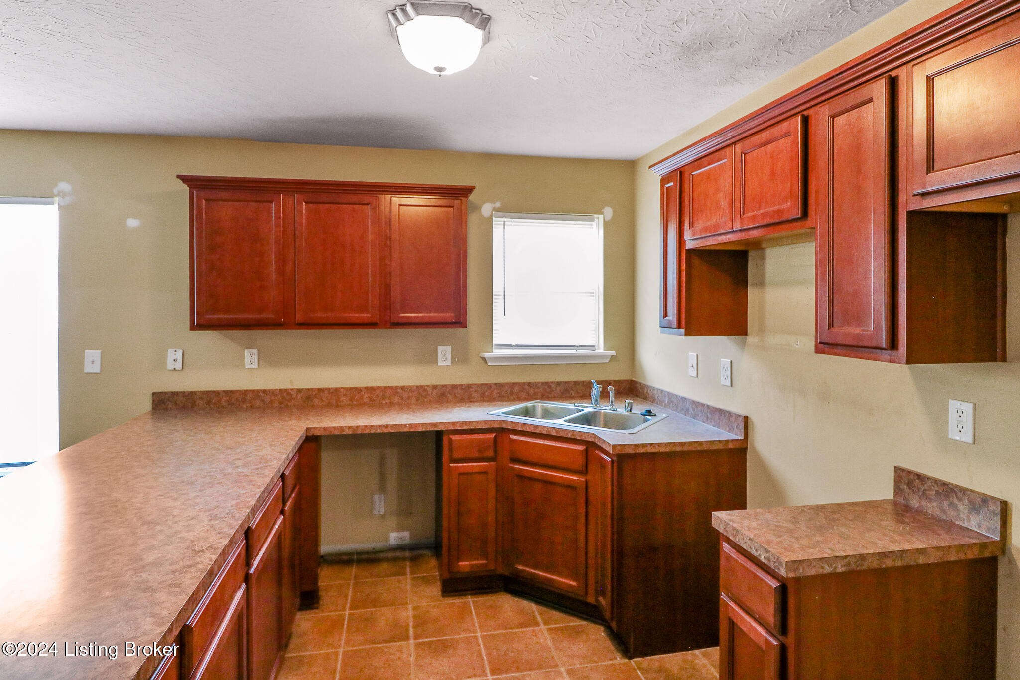 2513 Emma Katherine Ln, Louisville, Kentucky image 16