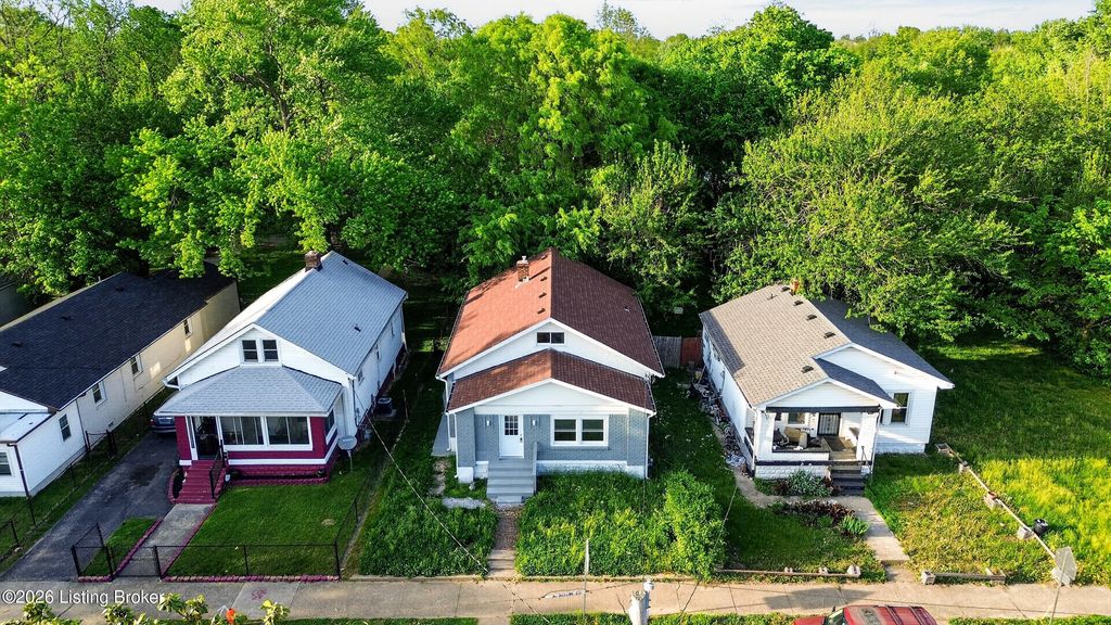 Photo of 3527 W Muhammad Ali Blvd, Louisville, KY 40212 (MLS # 1714882)