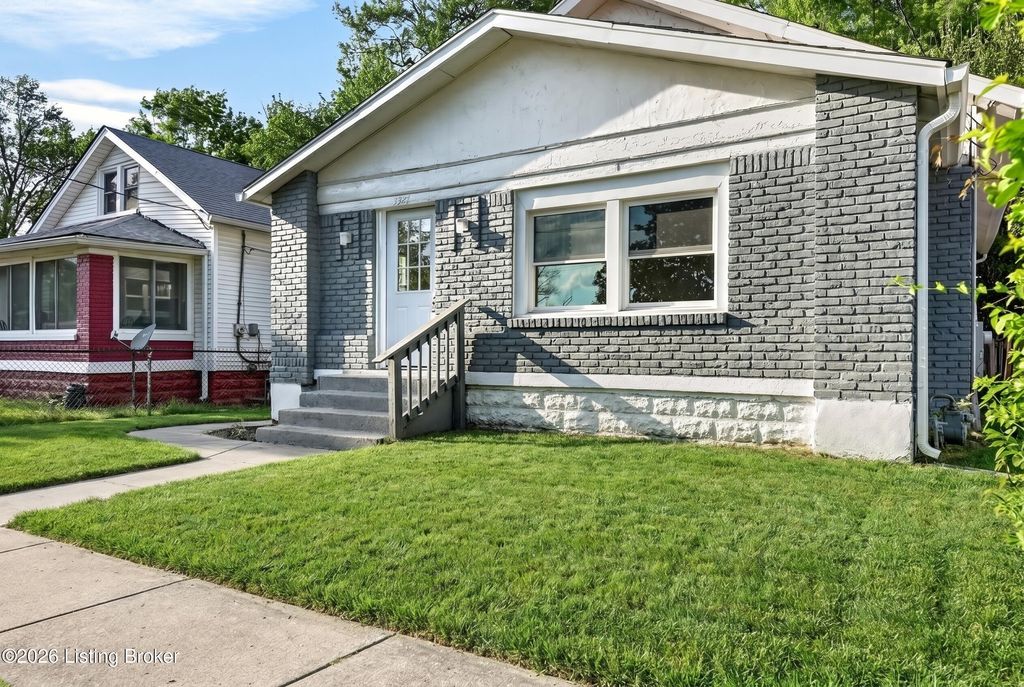 Photo of 3527 W Muhammad Ali Blvd, Louisville, KY 40212 (MLS # 1714882)