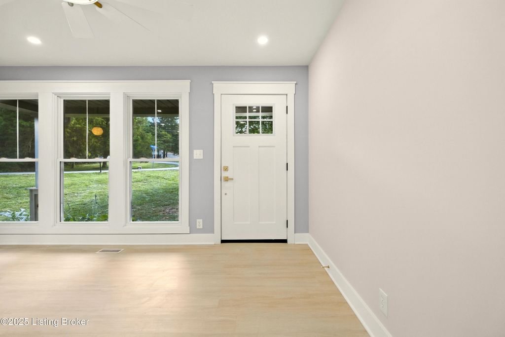 Photo of 1832 Bass Cir, La Grange, KY 40031 (MLS # 1696334)