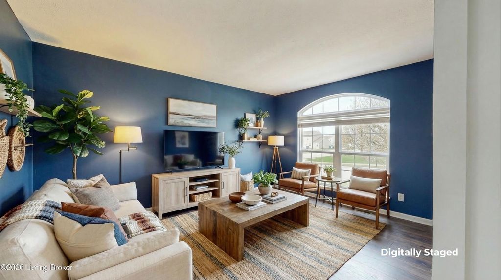 Photo of 6057 Edgemont Way, Shelbyville, KY 40065 (MLS # 1712085)