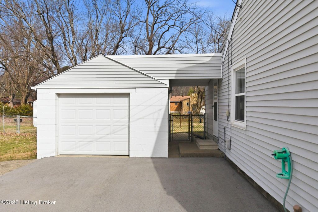 Photo of 5573 Bruce Ave, Louisville, KY 40214 (MLS # 1707566)