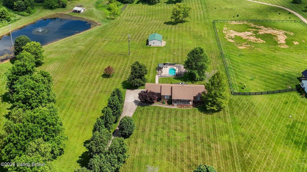Photo of 1246 Giltner Rd, Smithfield, KY 40068 (MLS # 1720938)