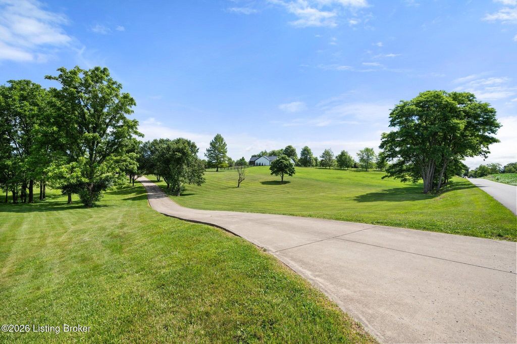 Photo of 1246 Giltner Rd, Smithfield, KY 40068 (MLS # 1720938)