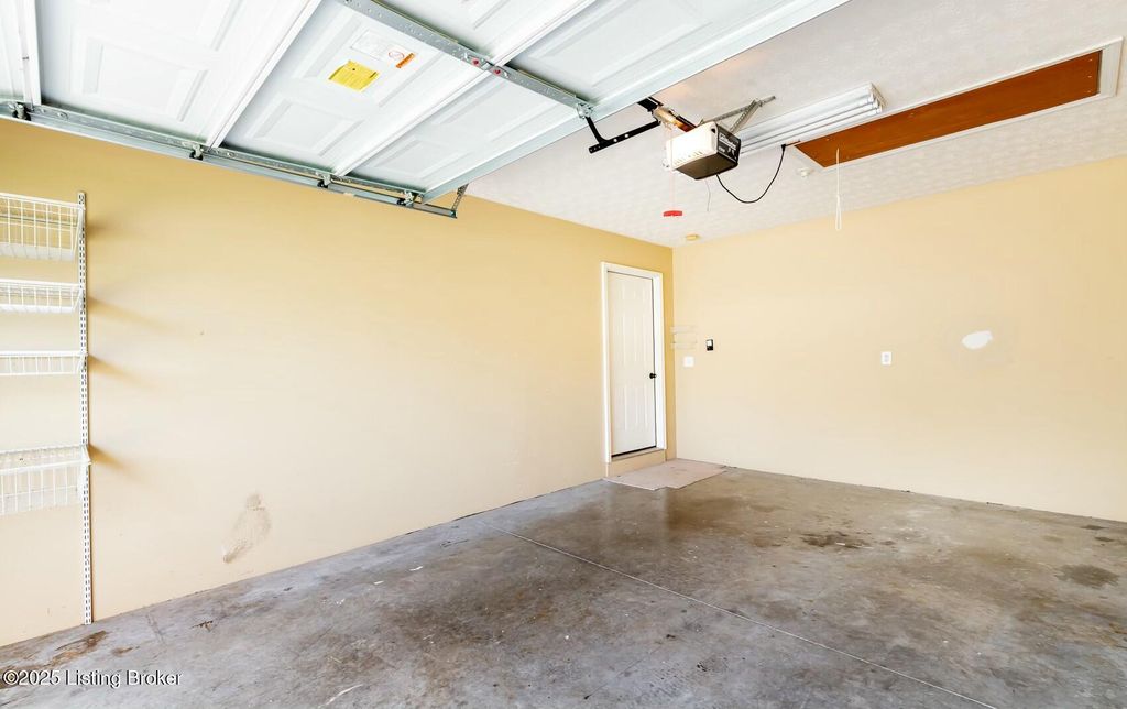 Photo of 313 Stamper Ave, La Grange, KY 40031 (MLS # 1718457)