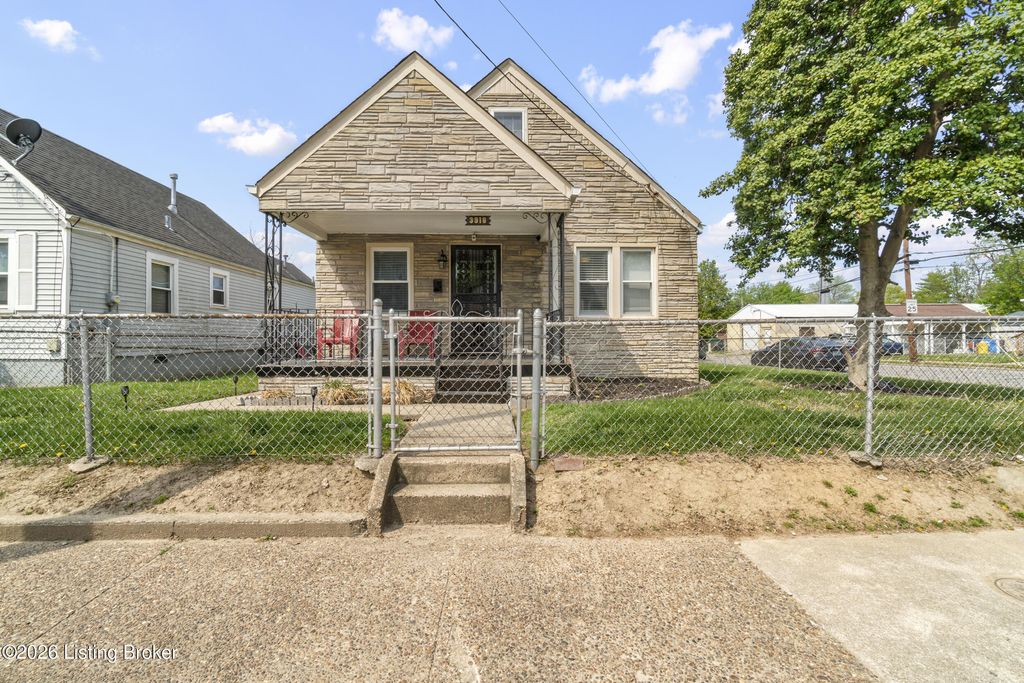 Photo of 3918 S 5th St, Louisville, KY 40214 (MLS # 1714647)