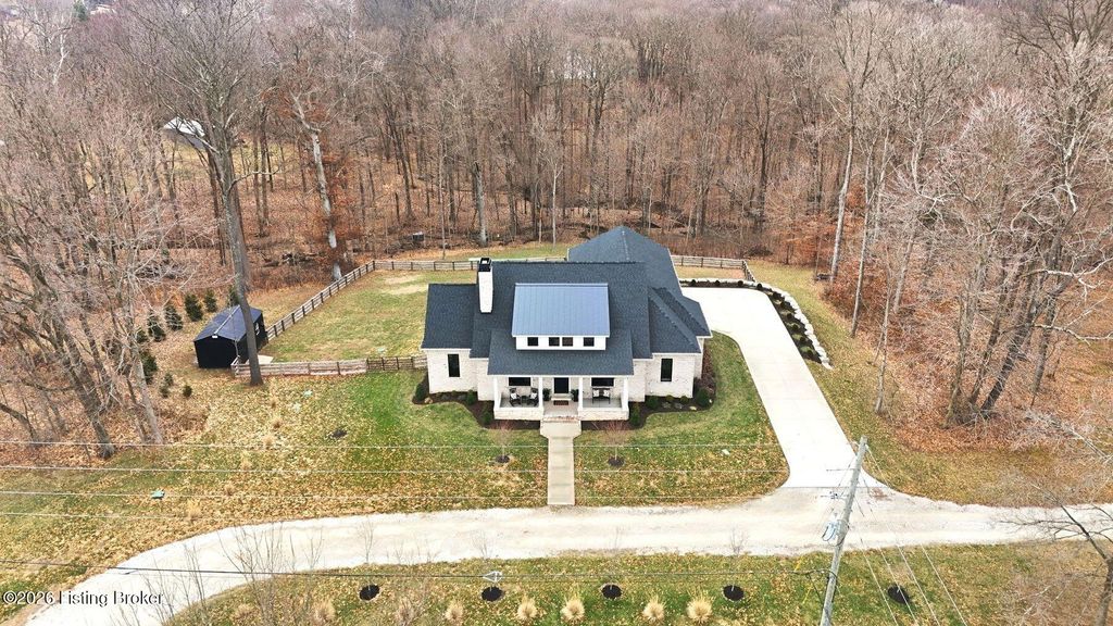 Photo of 7498 Old Vincennes Rd, Floyds Knobs, IN 47119 (MLS # 1713813)