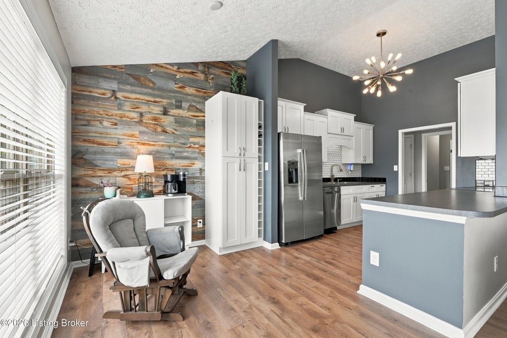 Photo of 8504 Long Bow Ln, Louisville, KY 40291 (MLS # 1732940)